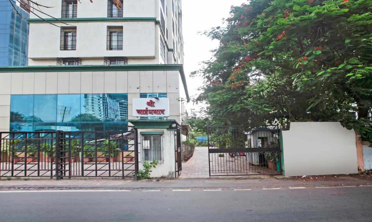 Treebo Trend Bandra Apartments Bombaim Exterior foto